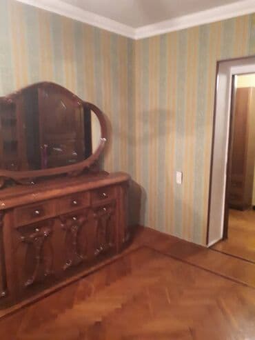 mingecevirde ucuz kiraye evler: Azadliq metrosunun yaxınlığında köhnə kapital banka yaxın 5 — 9