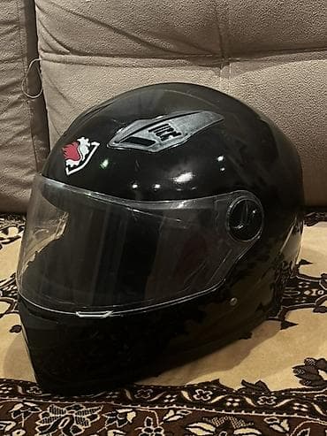 kardan: Tam üzlü motosiklet dəbilqəsi – “SABRINA” yazılı, qara rəng — 3