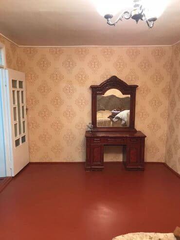 qaracuxurda ev: 100 kv. m, 3 otaqlı — 4