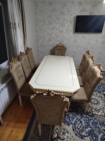 restoran stul: Masa dəsti əla vəziyyətdə yenidi. 8stulla satılır 450₼. Ünvan Kirov — 1