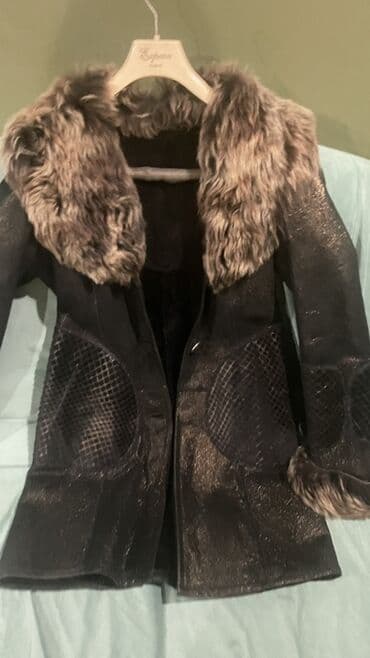 ikinci əl şubalar: Kürk, M, rəng - Qara — 6