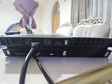 видео магнитафон: PlayStation 4 (PS4) konsolu – komplektdə DualShock 4 idarəetmə pultu — 4