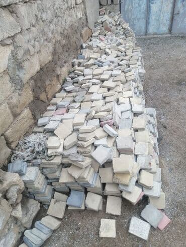 dəmir darvazalar işlənmiş: Məhsul: Beton səki/daş döşəmə plitələri Təsvir: - Kvadrat formalı — 3