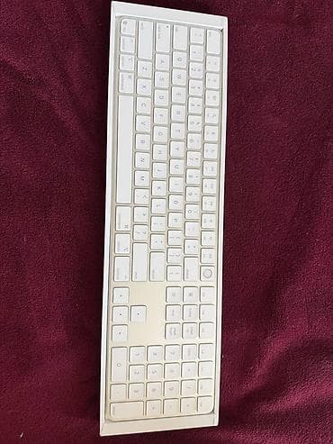 New Apple keyboard. Purchased from an official dealer in the USA
