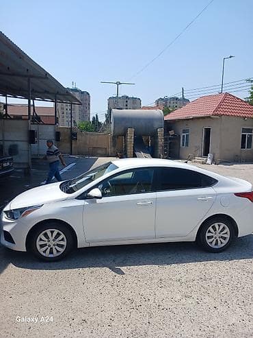 lovol 504 b: Hyundai Accent: 1.6 l | 2021 il Sedan — 3