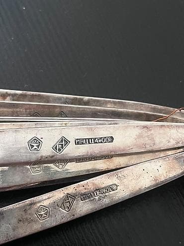 sufre: Qədimi qaşıq dəsti – 12 ədəd - Material: gümüşü rəngli metal — 2