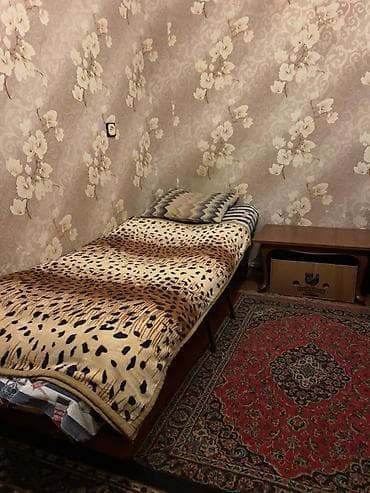 islenmis stol stullar: Bu evə aid hər şey satılır( ev söküldüyü üçun) Qiymət üçün nömrəyə — 9