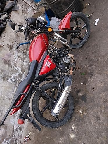 amg sukan: Modifikasiya olunmuş yol/off-road tipli motosiklet - Mühərrik: tək — 2