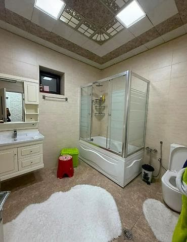 шеки: 70 м², 3 комнаты — 8