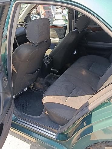 w211 radiator: Mercedes-Benz E 220: 2.2 l | 1999 il Sedan — 9