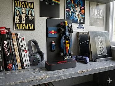 Другое: Formula 1 azarkeşləri üçün stend. (Dəstə Formula 1 bolidi modeli və — 2