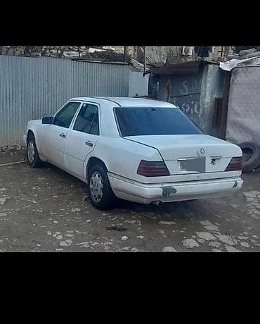 mersedes maşin: Mercedes-Benz W124: 2.5 l | Sedan — 2