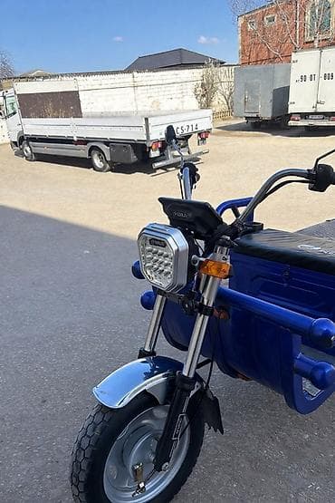 panelər: Elektrik yüklü üçtəkərli skuter – Comlink - Güclü ön LED farası və — 3