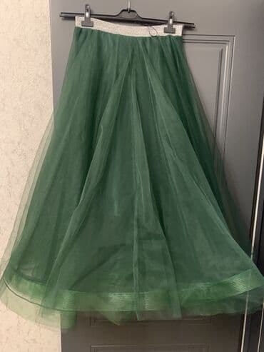 Lincoln: Yaşıl rəngdə səhnə geyimi dəsti - Tərkib: 1 ədəd badi və 1 ədəd ətək — 3