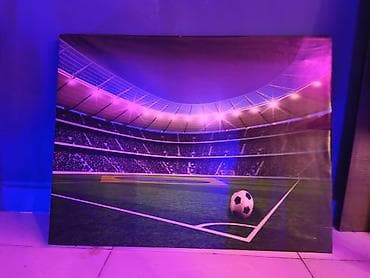 playstation 4 pro oyunları: PlayStation oyun zalı – rahat lounge və neon dizayn Hazır Biznes — 7