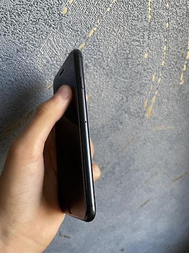 256 ssd: IPhone SE 2020, 256 GB, Qara, Simsiz şarj — 7