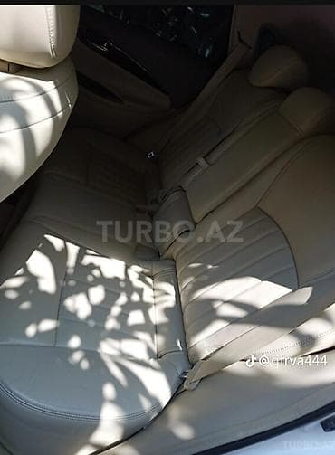 kia ceed stop: Infiniti EX seriyası krossover – ağ rəng, 5 yerlik, AZ dövlət nömrə — 5