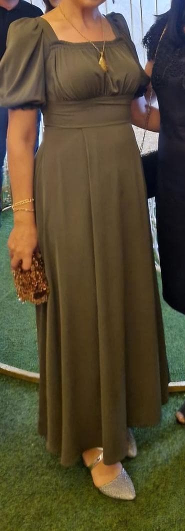 yaşıl don: Zeytun-yaşıl rəngdə uzun don - Model: kvadrat yaxalı, büzgülü ön — 3