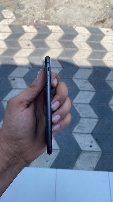 IPhone 8, 64 GB, Space Gray, Barmaq izi — 3