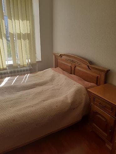 İkinəfərlik çarpayı, Tumba — 3