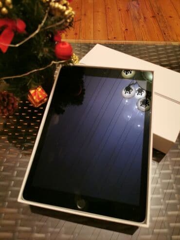 Monitorlar: Aipad Air 16 GB Space gray — 3