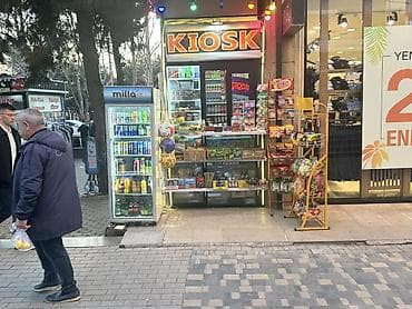 kios: Kiosk – geniş çeşidli qəlyanaltı və içkilər Hazır kiosk (butka) — 1