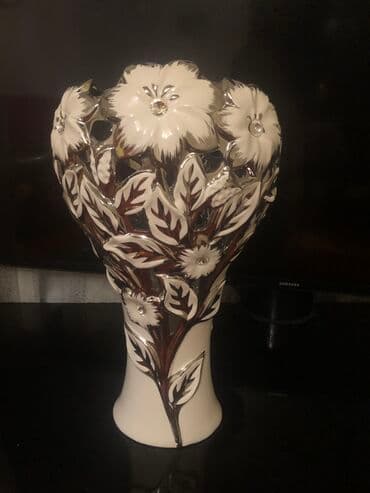 sardunya gülü: Bir vaza — 2