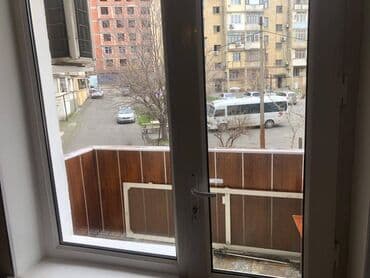 xacmazda satilan evler: Bakı, Bakıxanov qəs., 2 otaqlı, Köhnə tikili, m. Neftçilər, 54 kv. m — 10