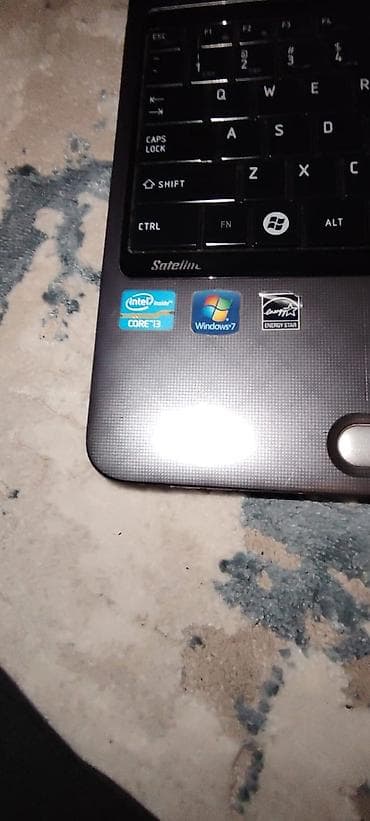 mini oyun konsolu: Toshiba noutbuk Texniki xüsusiyyətlər: - Intel Core i3 prosessor — 5