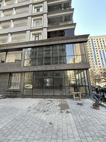 Квартиры: Kommersiya obyekti – vitrinəli yer səviyyəsi sahə Ümumi -3.000 kvadrat — 4