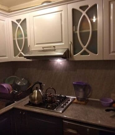 1 ci mikrorayon satilan evler: Bakı, 3 otaqlı, Köhnə tikili, m. Sahil, 97 kv. m — 5