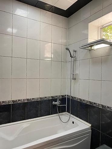 1 otaql: Tələbə Qızlar Üçün Kirayə Otaqlar! 2 mərtəbəli həyət evində 2 ayrı — 6