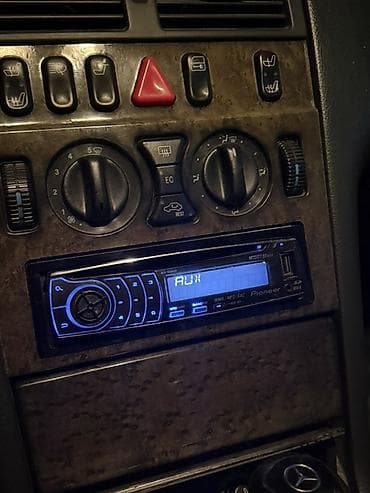 jec 1200: 1 ədəd Pioneer 6350 - 6 çıxış ( hərşeyi işlək ) 1 ədəd Jameson — 1