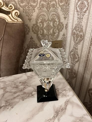 Karaca qend qabı yenidir Bohemiya kristalından dekorativ