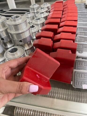 8 lik dikt: Bu dəqiq ölçmə aləti, dairəvi formalı qara korpusa malikdir və — 7