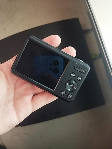 бу фотоаппараты: Təzə kimi heç bir problemi yoxdu. 16.2 megapisel. Çox keyfiyyətli — 2