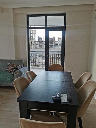 Qarajlar: Yeni tikili binada mənzil. Sumqayıt şəhəri bəyaz rezdens(bulvar) — 10