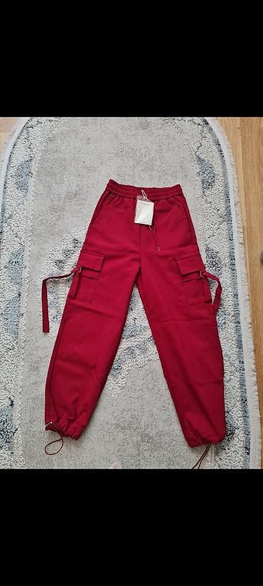 Yeni.Qırmızı cargo şalvar - Stil: Cargo/jogger modeli - Rəng: Tünd
