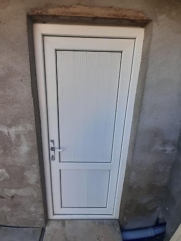 gencede qapi: Salam lap köhnələrdən olan matiralda 2 plastik qapıdı ideal vəziətdə — 2
