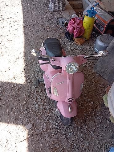 saxta baba kostyumu: Uşaq üçün elektrikli skuter – Vespa tərzində, çəhrayı rəng — 3