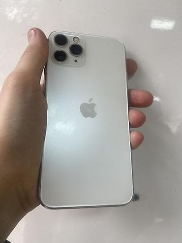 Компьютеры, ноутбуки и планшеты: IPhone 13 Pro, Серебристый, Face ID — 4