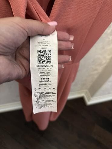 pencek paltarlar: Emporio Armani qadın kombinezonu - Rəng: toz çəhrayı - Dizayn — 2