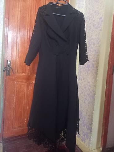 Qadın paltarı – qara rəng, eleqant dizayn - Stil: Plasz-krujevoy