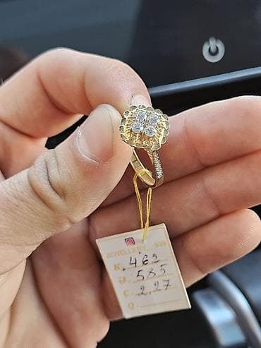 Üzük, Sarı qızıl, 585 Əyar, 2.01-2.50 Karat