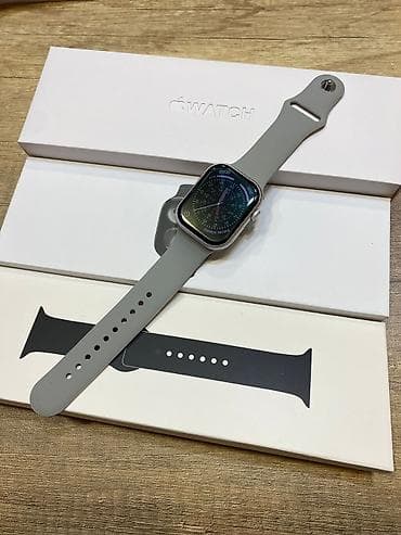 Apple Watch – GPS modeli - Korpus: kvadrat formalı ekran, klassik
