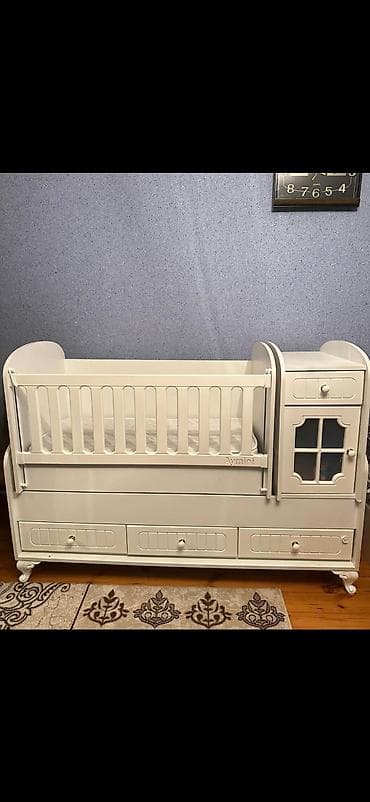 Uşaq dolabları: Oğlan və qız üçün, Dördbucaq, Beşik, Dəstsiz, Matrassız, Yellənmə mexanizmsiz — 1