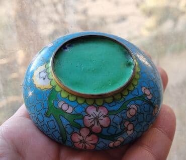 Статуэтки: Qədim minalı külqabı.
İdeal vəziyətdə. Bütün minası sağlamdı — 3