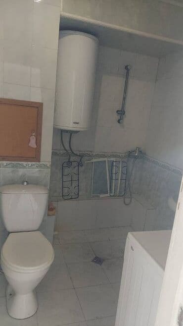 1 otaqlı kohnə tikili: Suraxanı rayonu,Yeni günəşli,9 mərtəbənin,4-cu mərtəbəsində,1 — 6