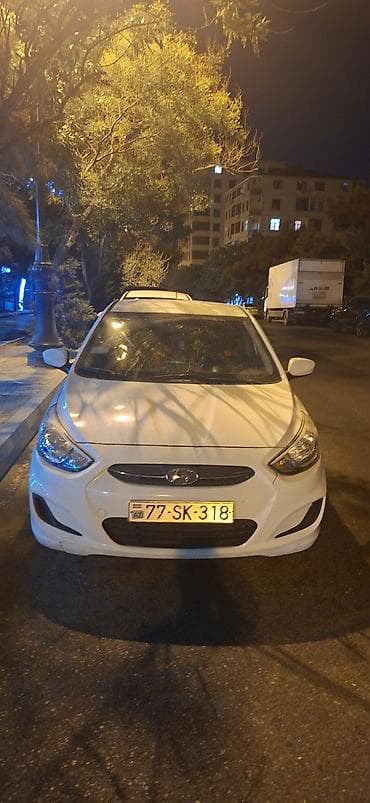 keys sat: Hyundai Accent, ağ rəng, sedan arendiya verilir depazitle gunu 25 azn — 1