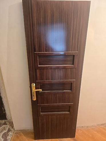 arko pencere: İç otaq qapısı – taxta teksturalı tünd qəhvəyi rəng - Ölçülər: 200 sm — 3